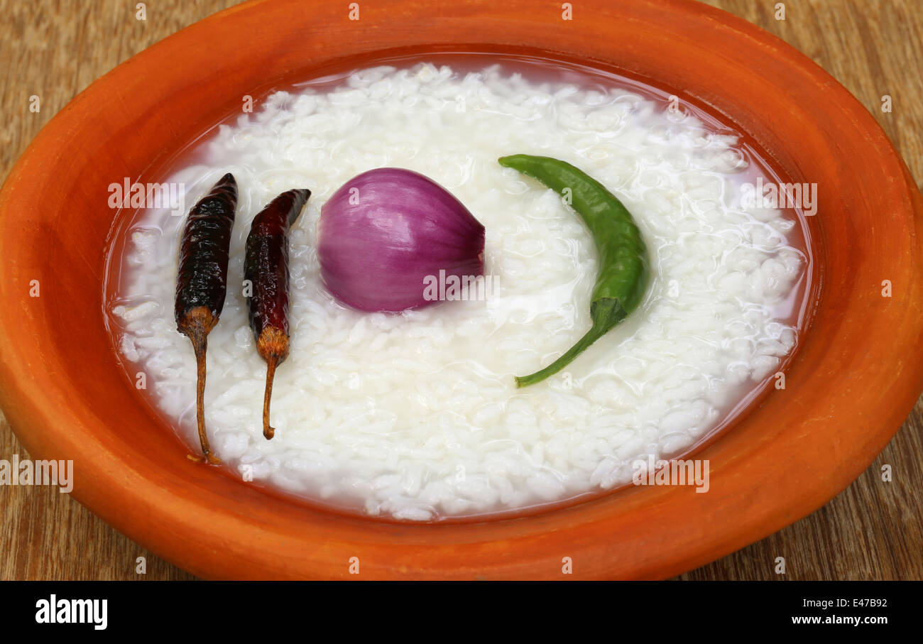 Wet rice hi-res stock photography and images - Alamy