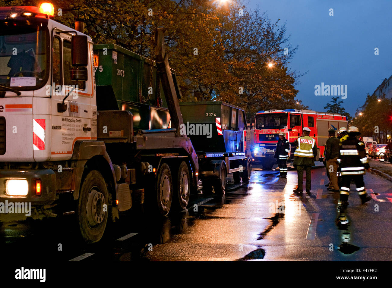 Firefighting works hi-res stock photography and images - Alamy