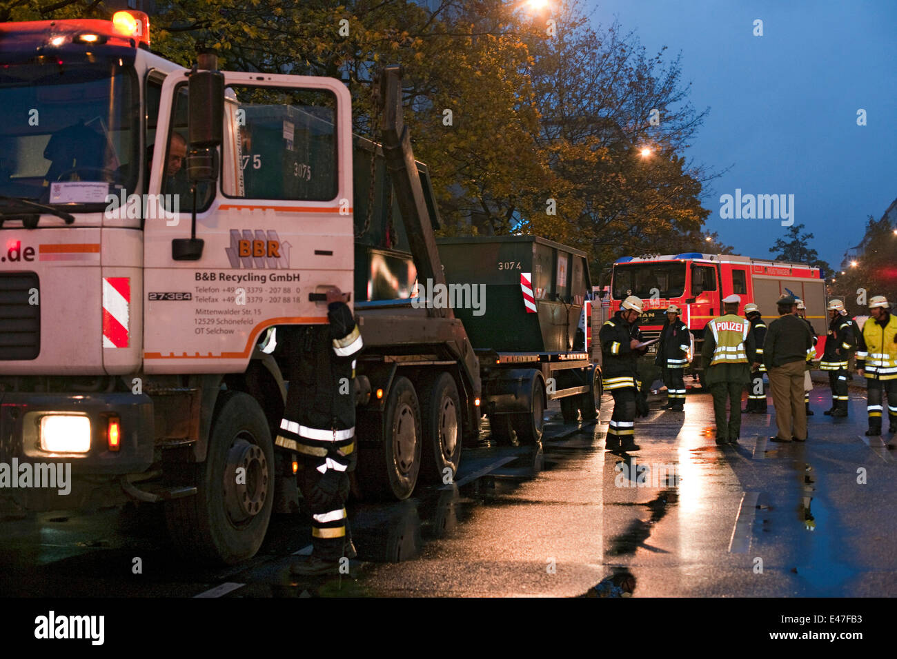 Firefighting works hi-res stock photography and images - Alamy