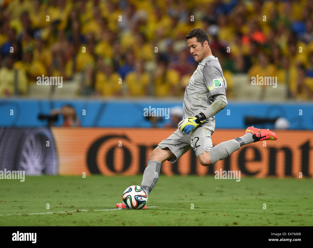 Fortaleza, Brazil. 04th July, 2014. Goalkeeper Julio Cesar of Brazil in action during the FIFA World Cup 2014 quarter final match soccer between Brazil and Colombia at the Estadio Castelao in Fortaleza, Brazil, 04 July 2014. Photo: Marius Becker/dpa/Alamy Live News Stock Photo