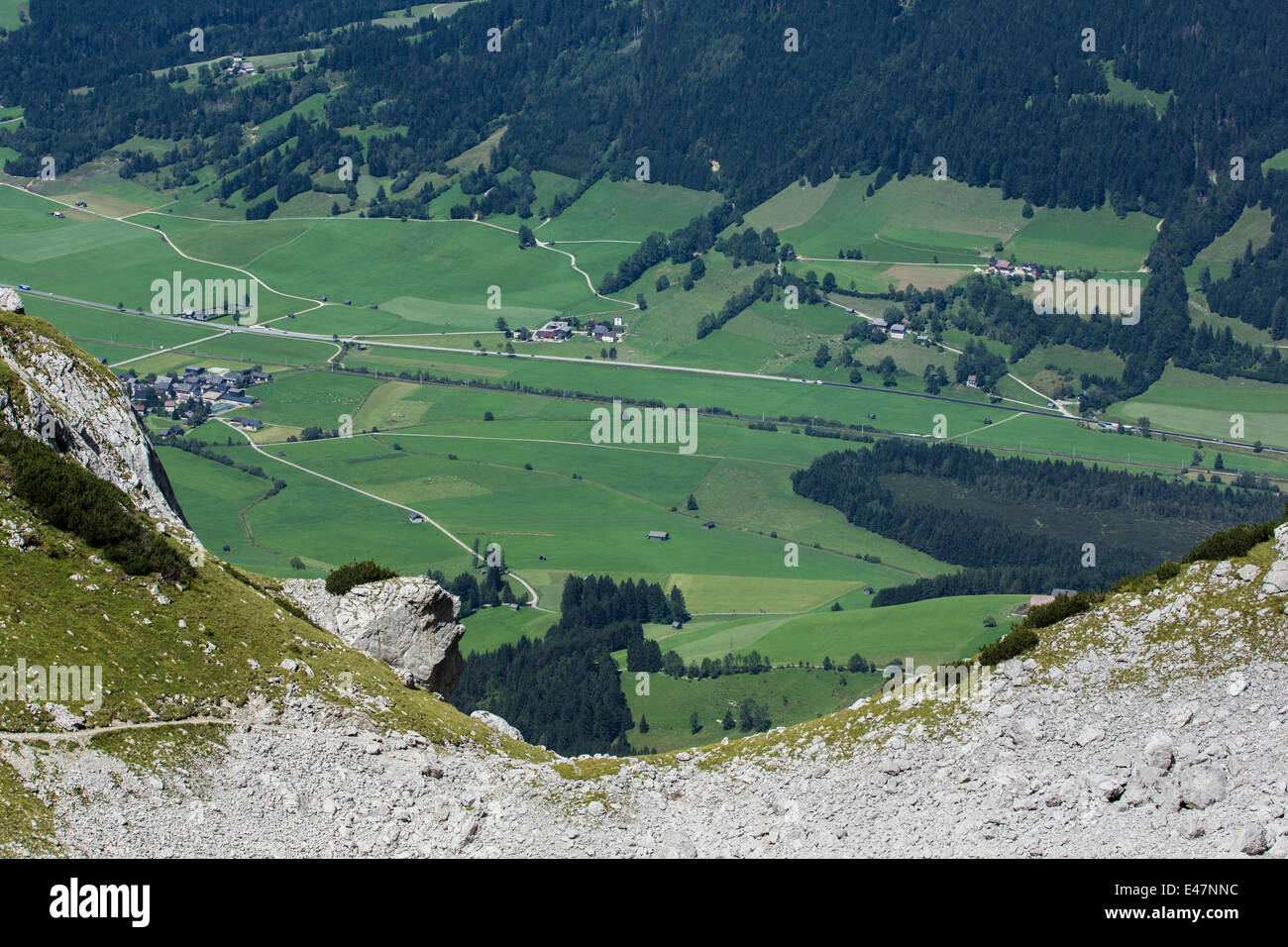 Panoramic aerial green mountain hi-res stock photography and images - Alamy