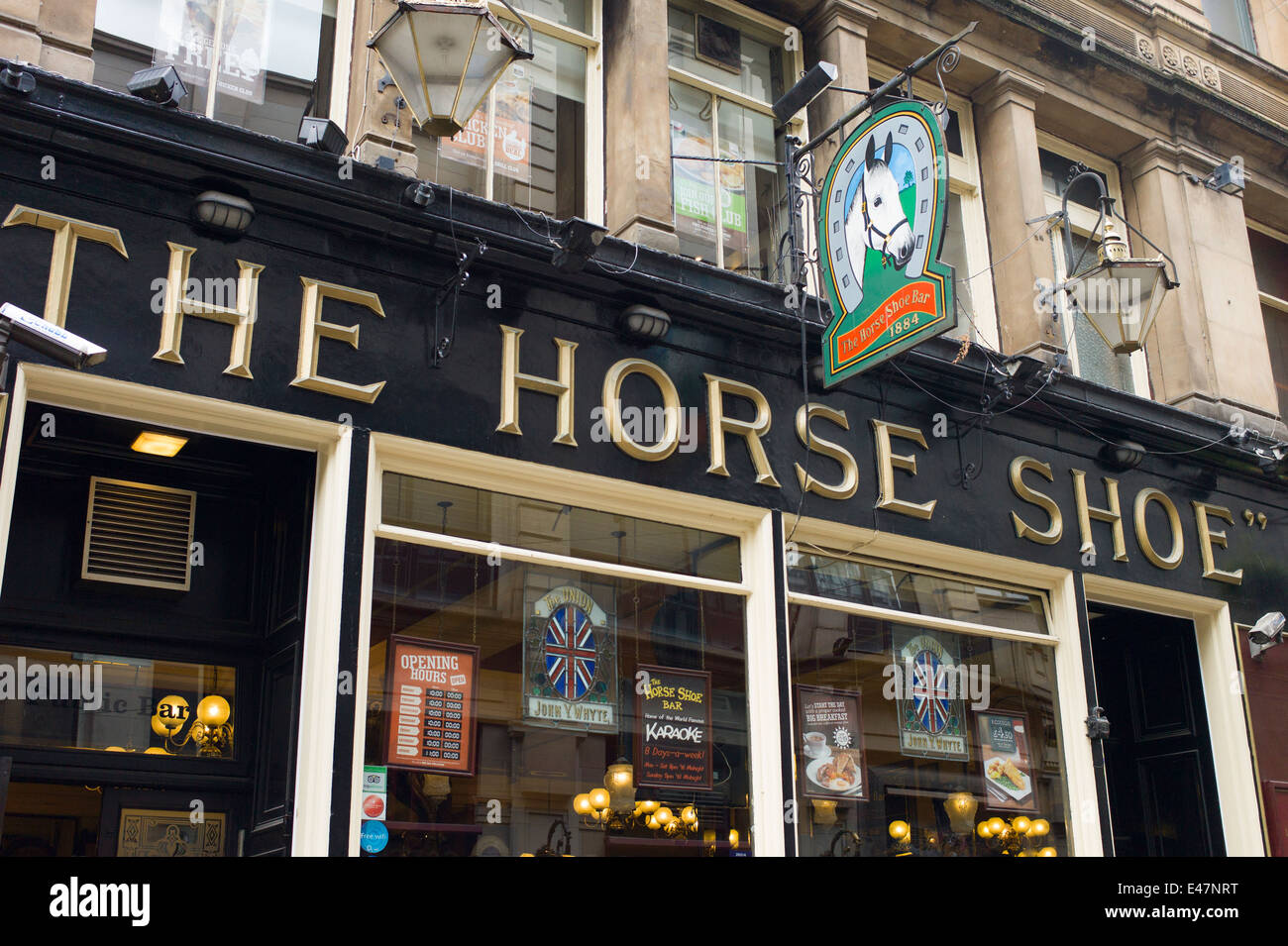 Horse Show public house - with traditional pub sign - in Drury Street off Buchanan Street in Glasgow, SCOTLAND, UK Stock Photo