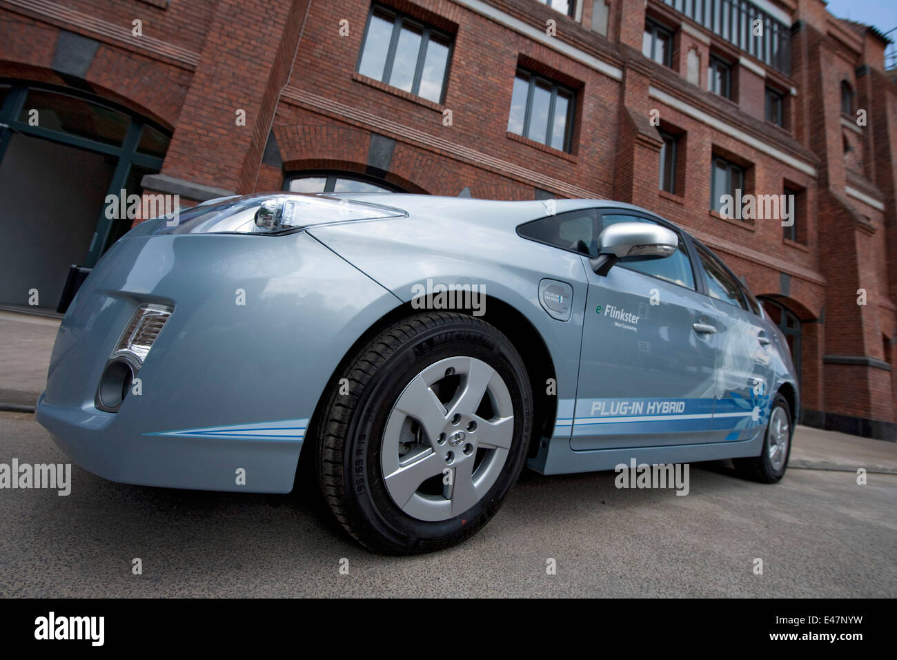Hybrid technology hi-res stock photography and images - Alamy
