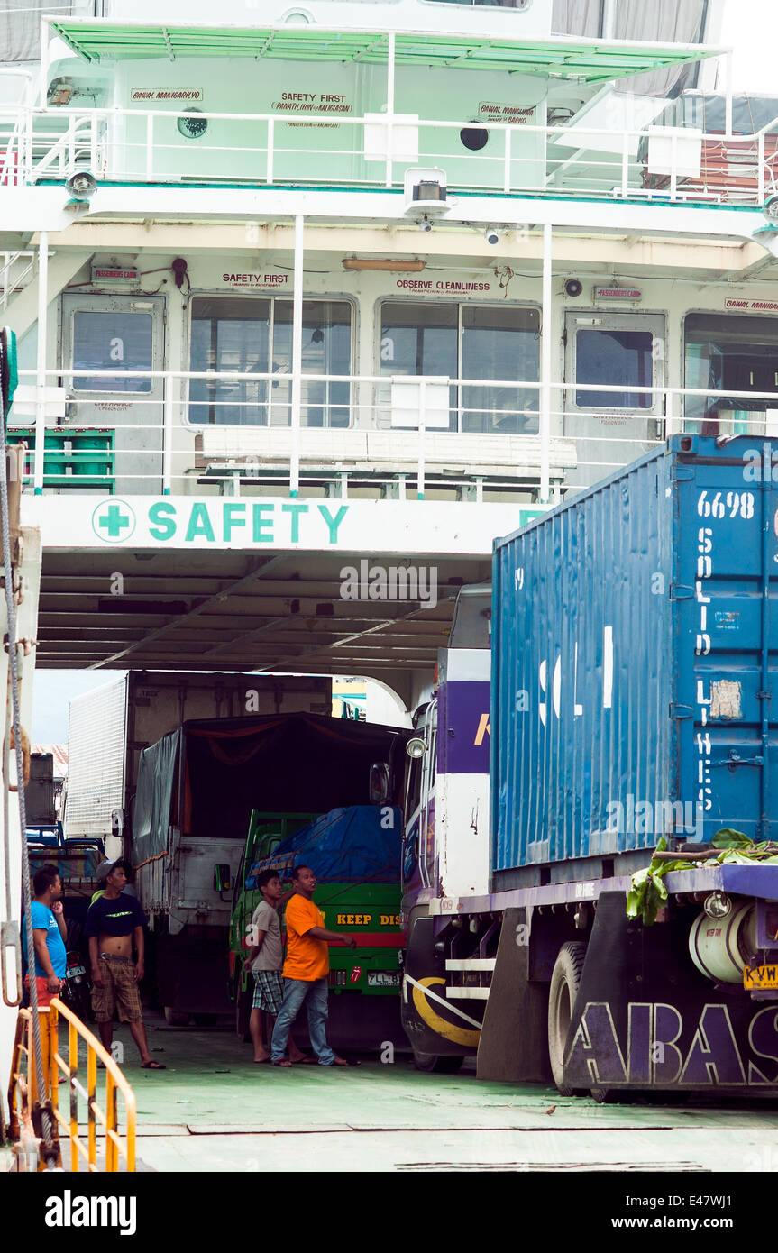 loading ferry, port, Ozamis City, Misamis Occidental, Mindanao, Philippines Stock Photo