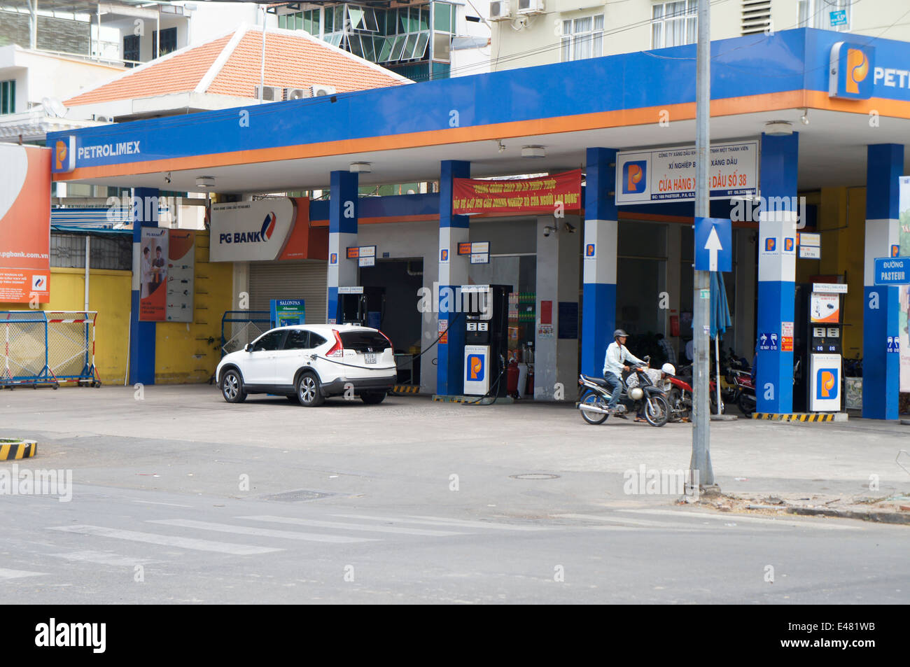 Petrolimex gas station in Ho Chi Minh city, Vietnam Stock Photo - Alamy