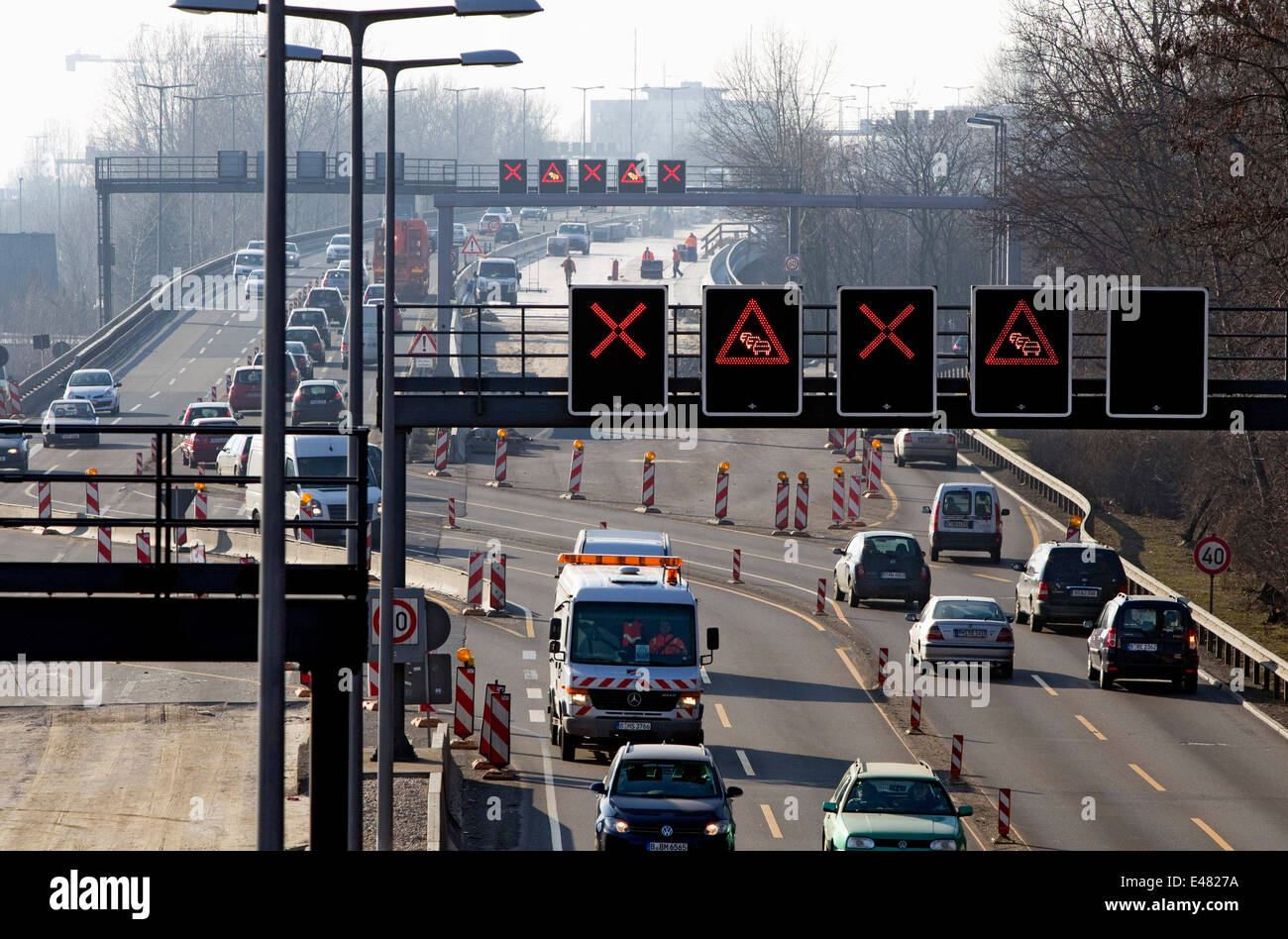 Construction site traffic signs hi-res stock photography and images - Alamy