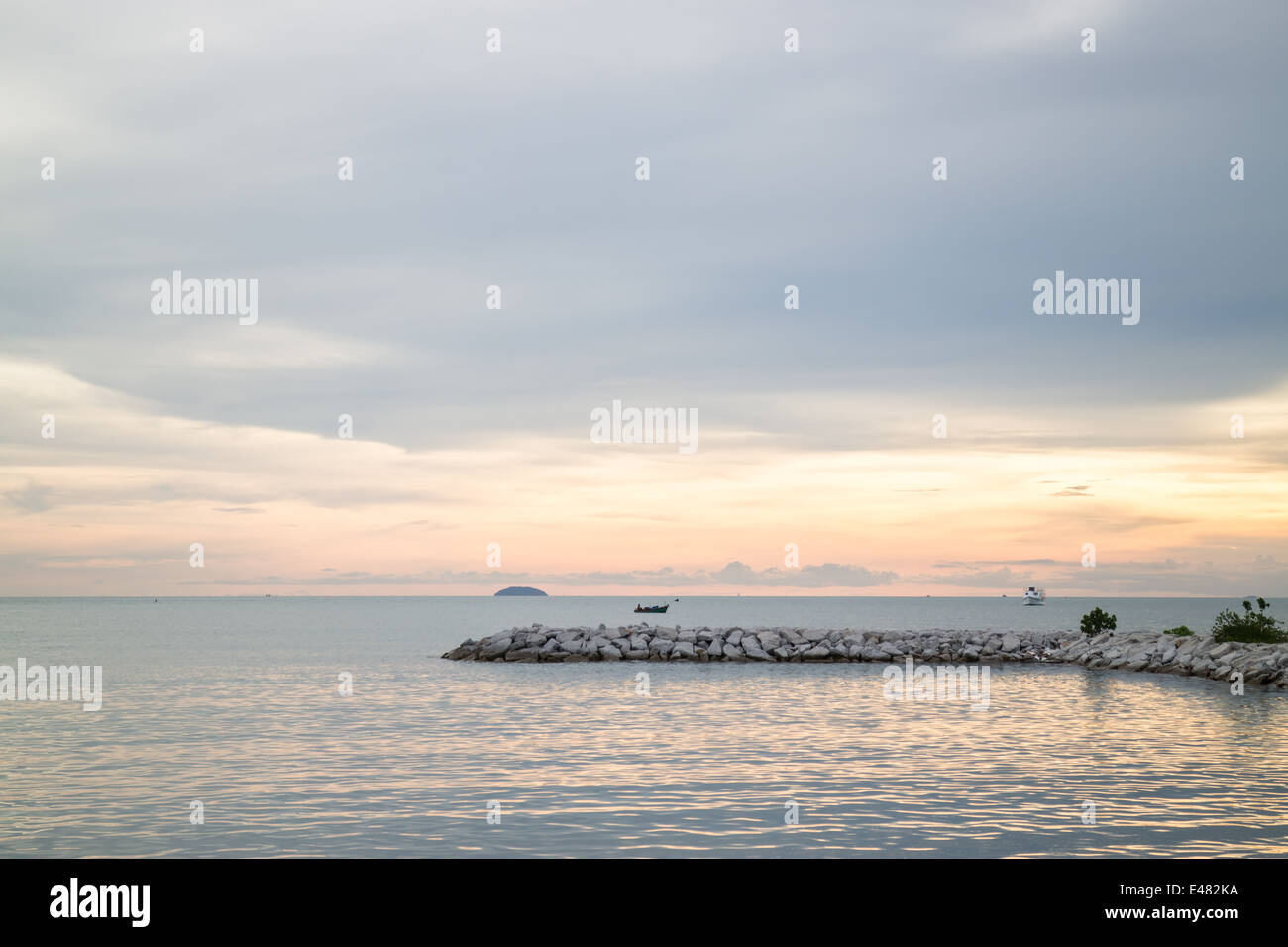 Beautiful sunset view of sea Stock Photo - Alamy