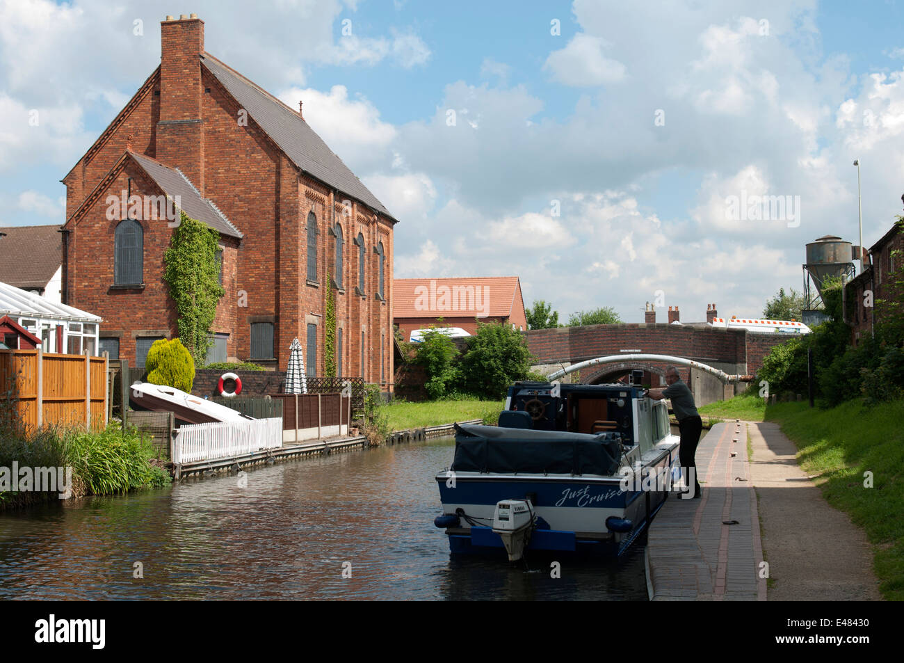 The Birmingham and Fazeley Canal at Fazeley, Staffordshire, England, UK