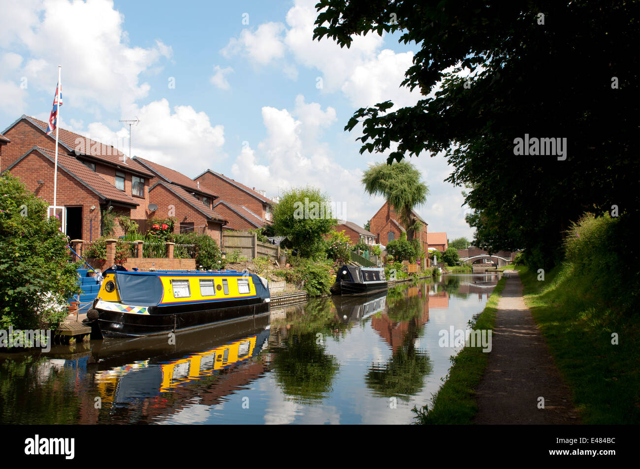 The Birmingham and Fazeley Canal at Fazeley, Staffordshire, England, UK