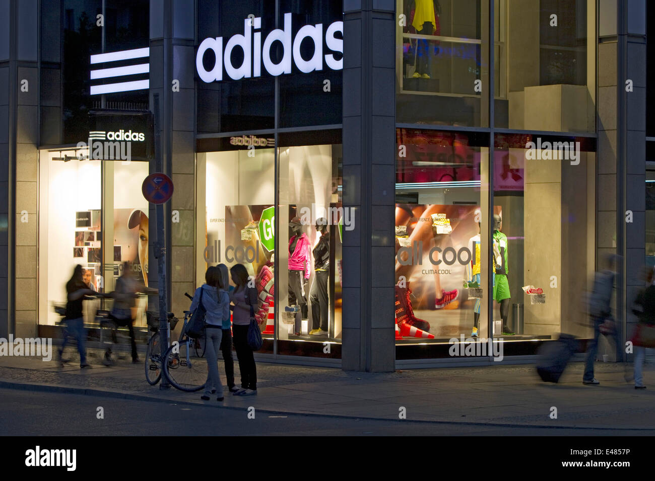 Adidas store shop hi-res stock photography and images - Page 2 - Alamy