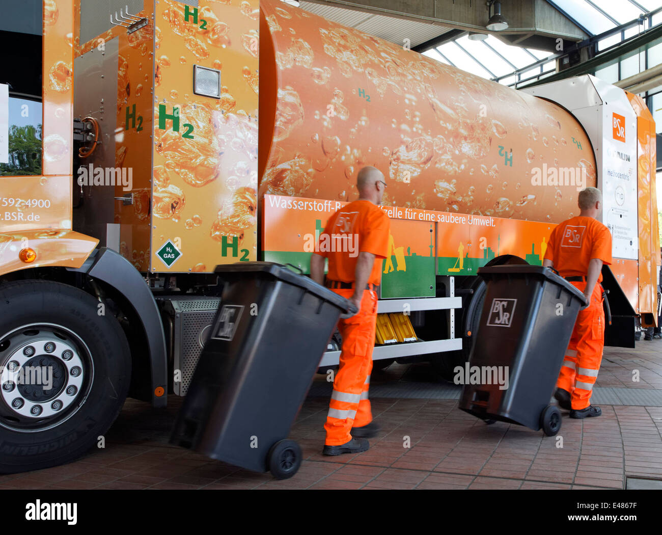 BSR garbage trucks with hydrogen fuel cell Stock Photo Alamy