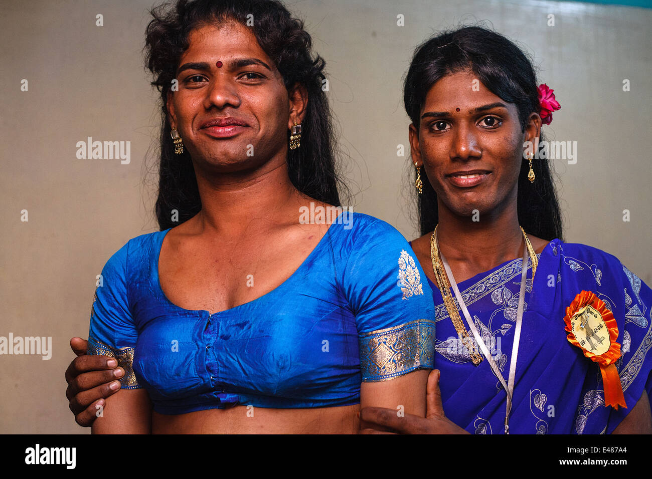 Two transgender people (hijra, aravani, transvestite) in Chennai, Tamil  Nadu, India Stock Photo - Alamy