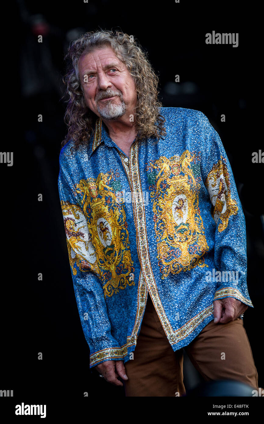 Robert Plant & The Sensational Space Shifters performs live at Pinkpop  Festival 2014 in Netherlands © Roberto Finizio/Alamy Live Stock Photo -  Alamy