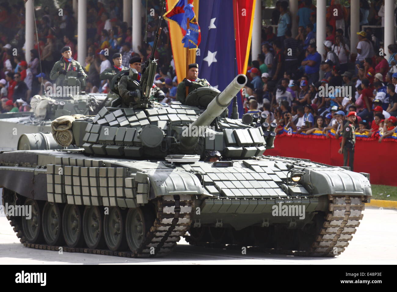 Caracas Venezuela 5th July 14 Soldiers Aboard Armored Vehicles Take Part In A Military Parade To Celebrate The 3rd Anniversary Of Venezuela S Independece In Caracas Capital Of Venezuela On July 5 14