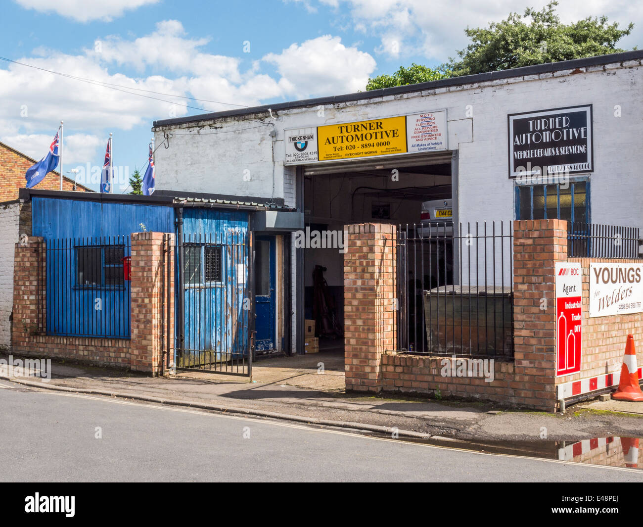 Turner Automotive Business for repairs, servicing and M.O.T in