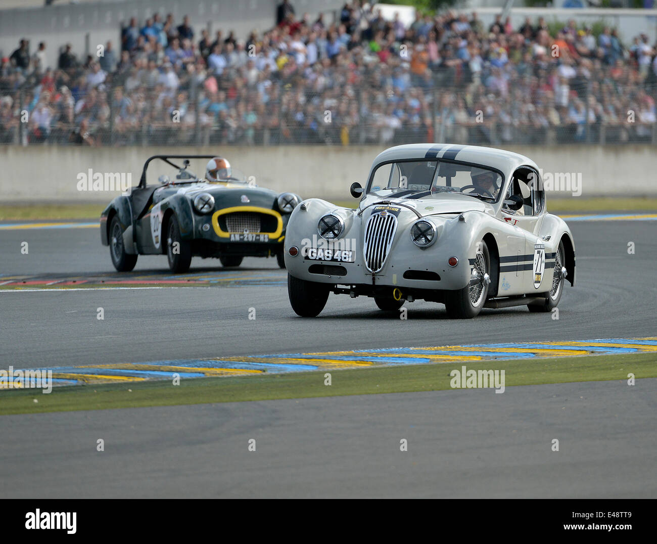 Le Mans, France, 5th June, 2014. Historic racing cars on track at the Le Mans Classic event in France. Credit:  Matthew Richardson/Alamy Live News Stock Photo