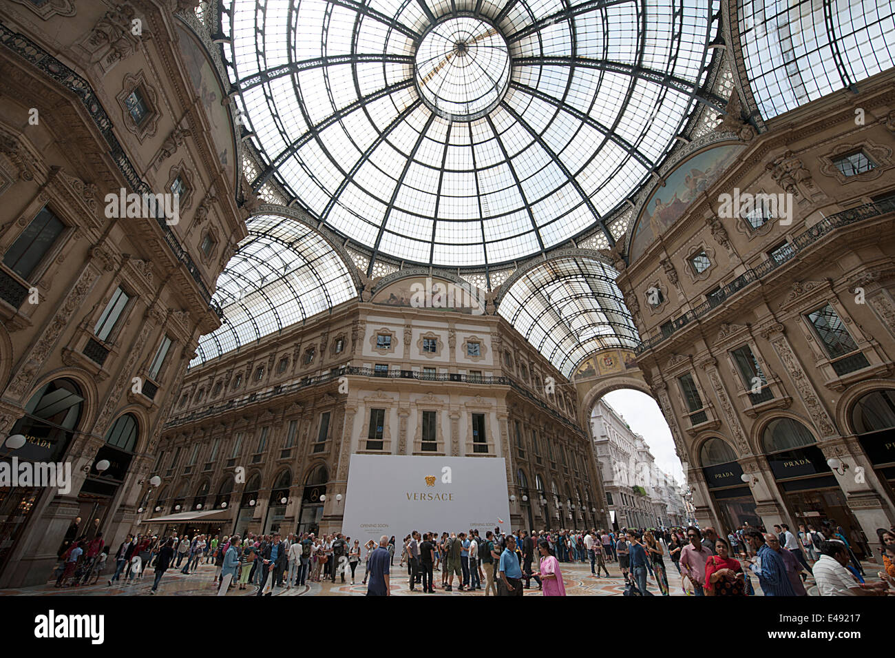 Louis Vuitton store, Galleria Vittorio Emanuele II shopping arcade  interior, Milan, Italy Stock Photo - Alamy