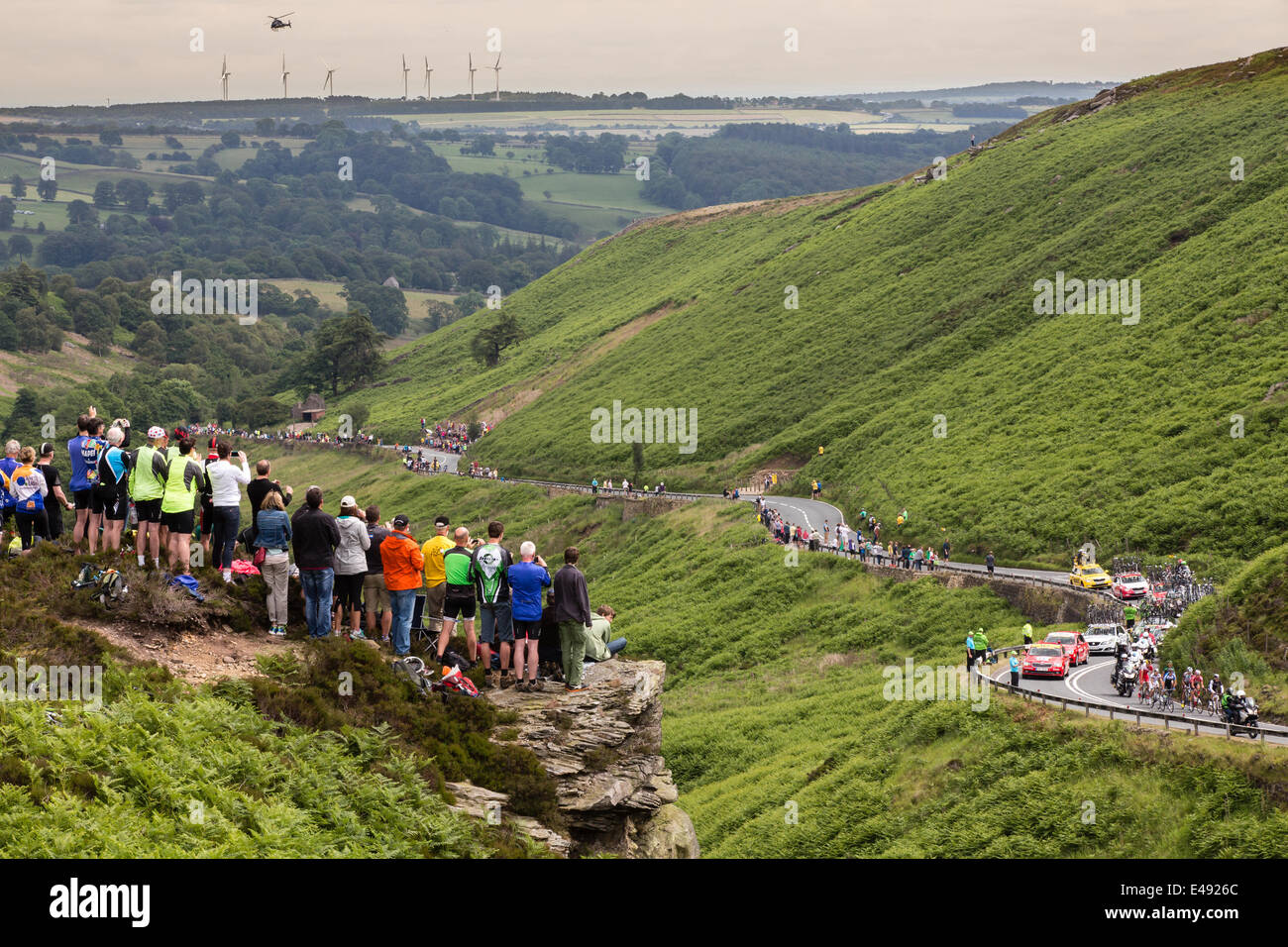 Blubberhouses, North Yorkshire, UK 6th July 2014. Crowds cheer the