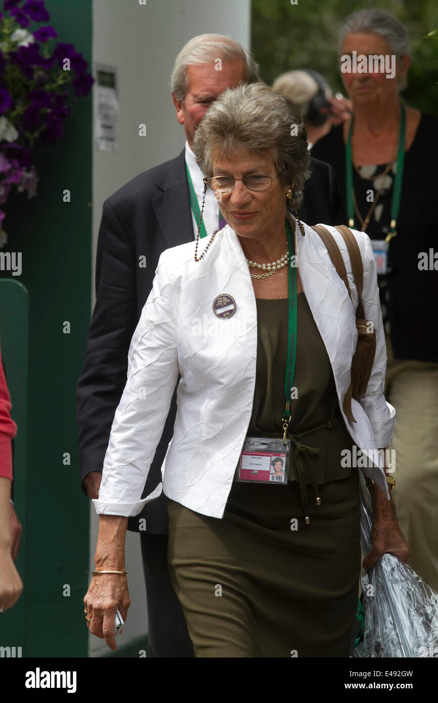 Wimbledon, London, UK. 6th July 2014. Former Wimbledon ladies champion Virginia Wade arrives for the  2014 Men's singles final  at the All England lawn tennis Club Credit:  amer ghazzal/Alamy Live News Stock Photo