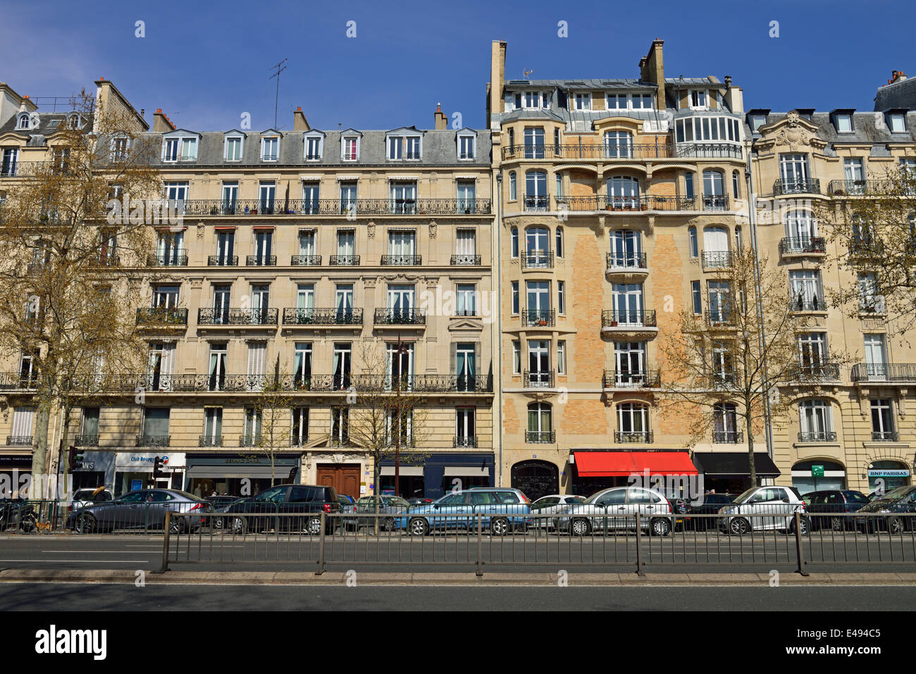 Avenue Charles de Gaulle, Neuilly sur Seine, Paris, France Stock Photo