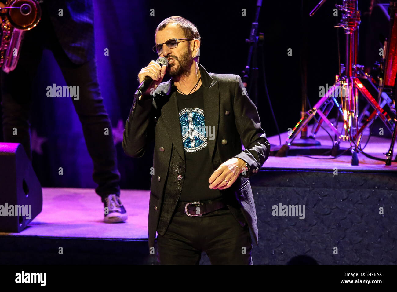 Ringo Starr and his All Star Band perform live in concert Stock Photo