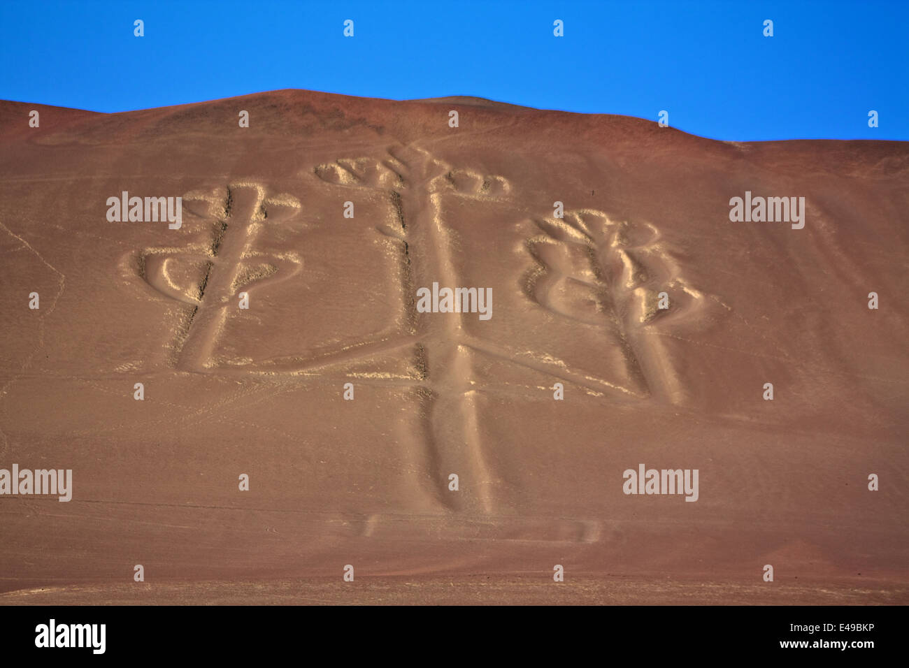 El Candelabro. Ballestas Islands, Paracas, Peru Stock Photo Alamy