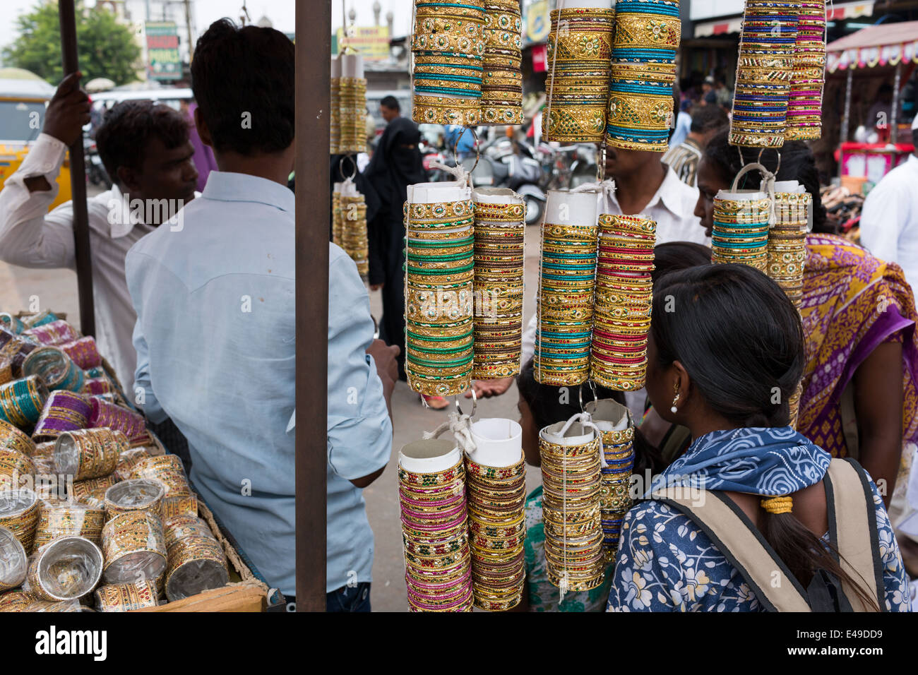 Bangle Sellers at Charminar Stock Photo Alamy