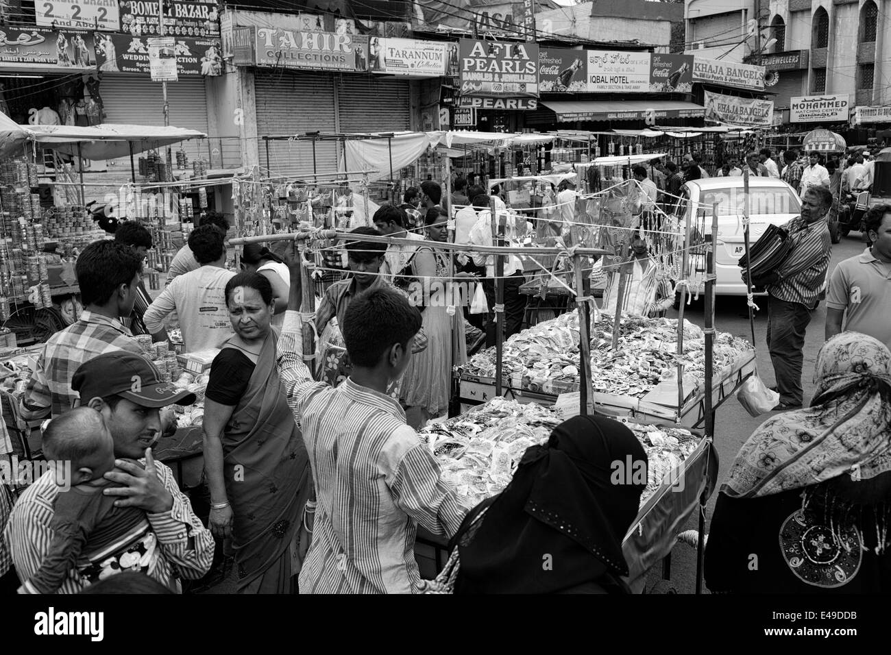 Bangle sellers hires stock photography and images Alamy