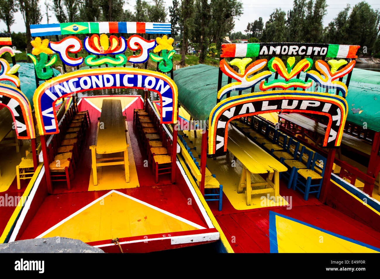 Xochimilco trajineras in Mexico City, ancient traditional ride in the ...