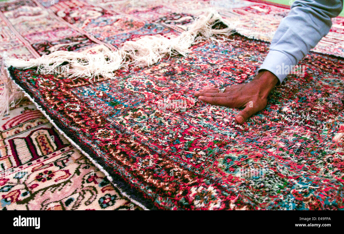 Persian carpet, carpets, store, showroom, Srinagar, Jammu and Kasmir on