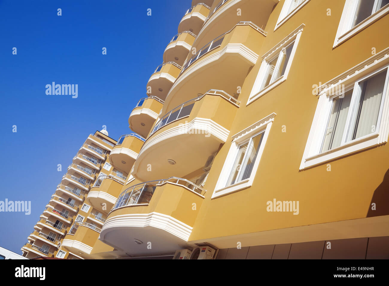 Modern brick residential building hi-res stock photography and images ...