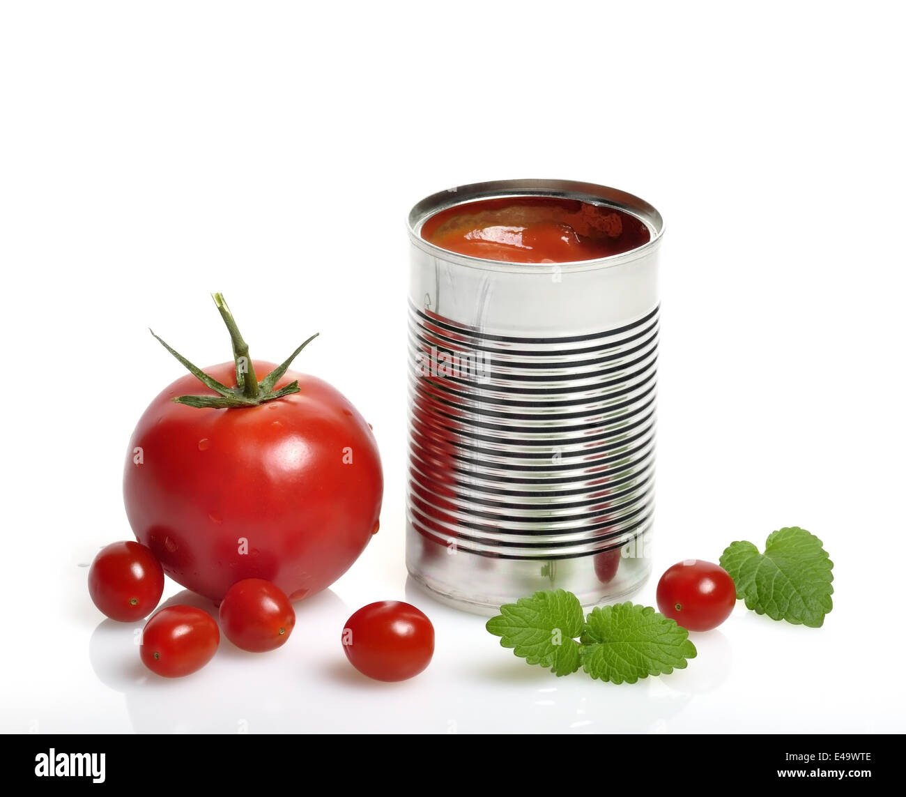 Tin Tomatoes Stock Photos & Tin Tomatoes Stock Images Alamy