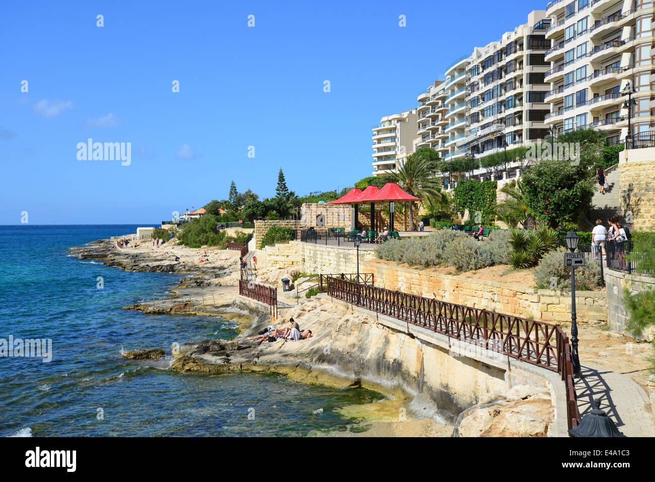 Beach promenade, Exiles Bay, Sliema (Tas-Sliema), Northern Harbour District, Malta Xlokk Region, Republic of Malta Stock Photo
