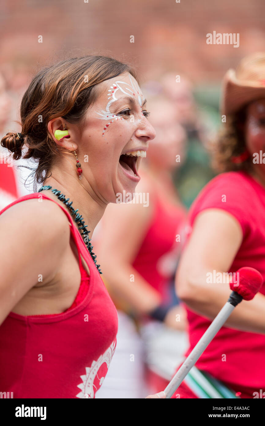 Bristol, UK. 5th July 2014. Drummer enjoying St. Paul's carnival Credit:  Paul Smith/Alamy Live News Stock Photo