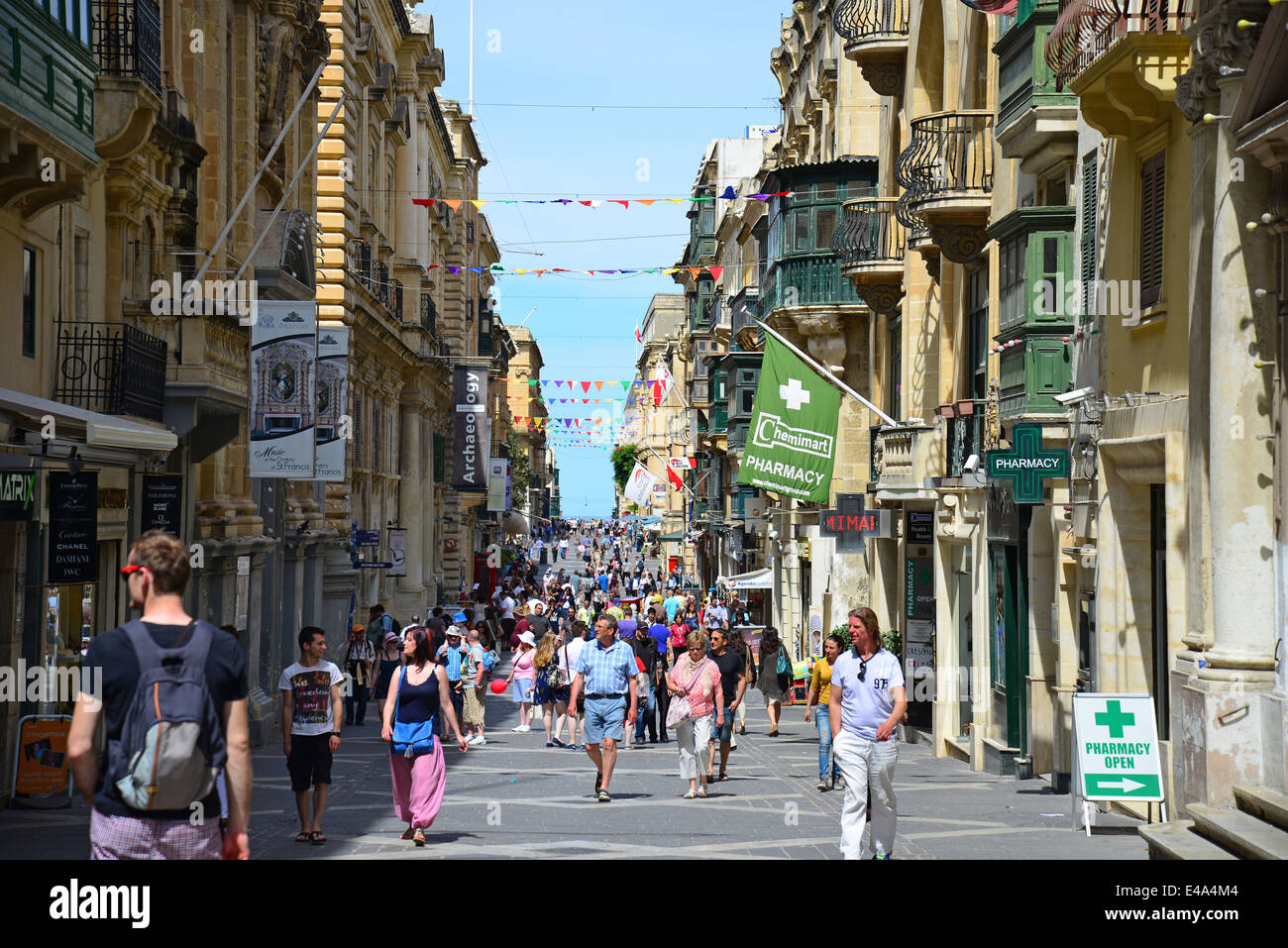 Pedestrianised Republic Street, Valletta (Il-Belt Valletta), Southern Harbour District, Malta Xlokk Region, Republic of Malta Stock Photo