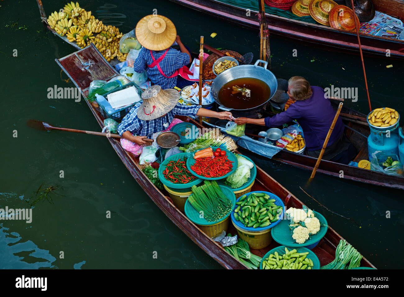 Floating market, Damnoen Saduak, Ratchaburi Province, Thailand, Southeast Asia, Asia Stock Photo