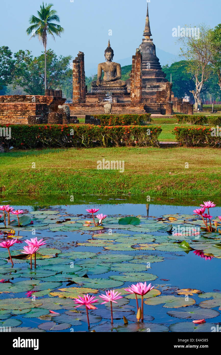 Wat Mahatat, Sukhothai Historical Park, UNESCO World Heritage Site, Sukhothai, Thailand, Southeast Asia, Asia Stock Photo
