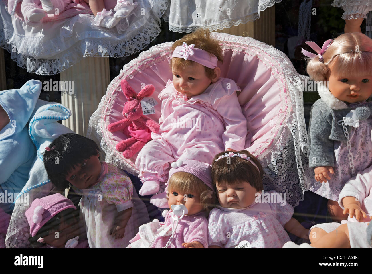 Uk dolls hires stock photography and images Alamy