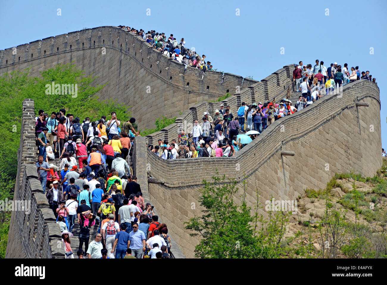 crowd of tourists on The Great Wall Badaling China Stock Photo ...