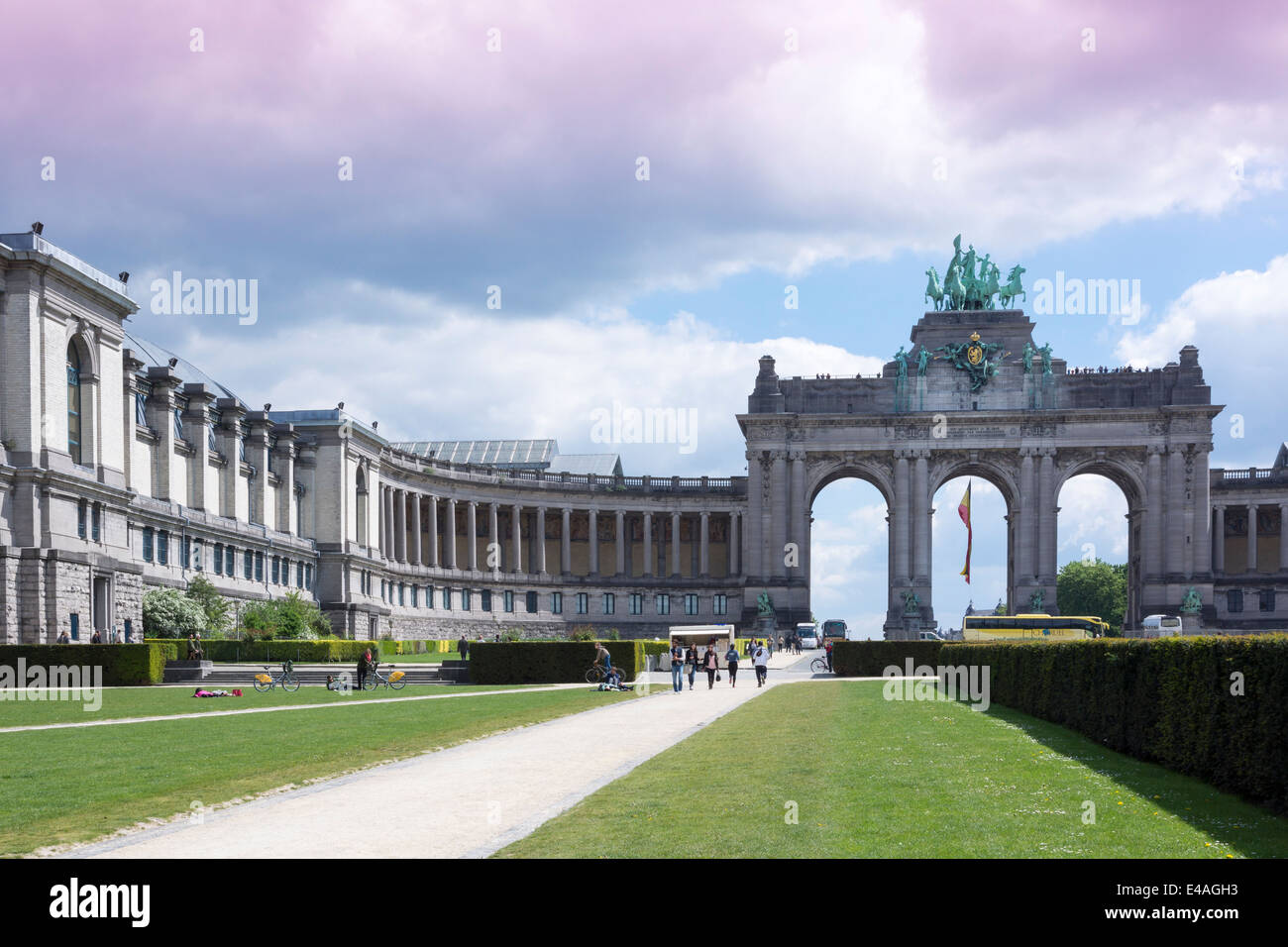 Belgium, Brussels, Parc du Cinquantenaire, Triumphal Arch Stock Photo