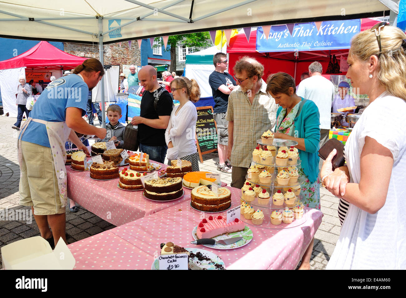 Totnes Good Food Sunday Market Civic Hall Square Totnes South Ham District Devon England United Kingdom Stock Photo Alamy