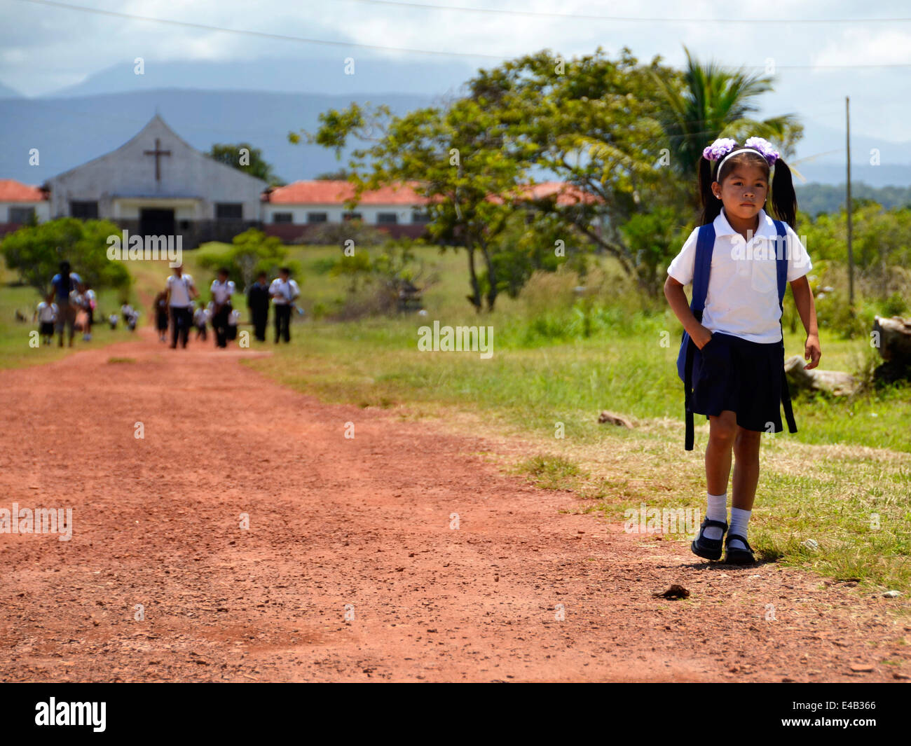 Pemon girl of Kamarata community returnin from school. Bolívar state. Venezuela. Stock Photo