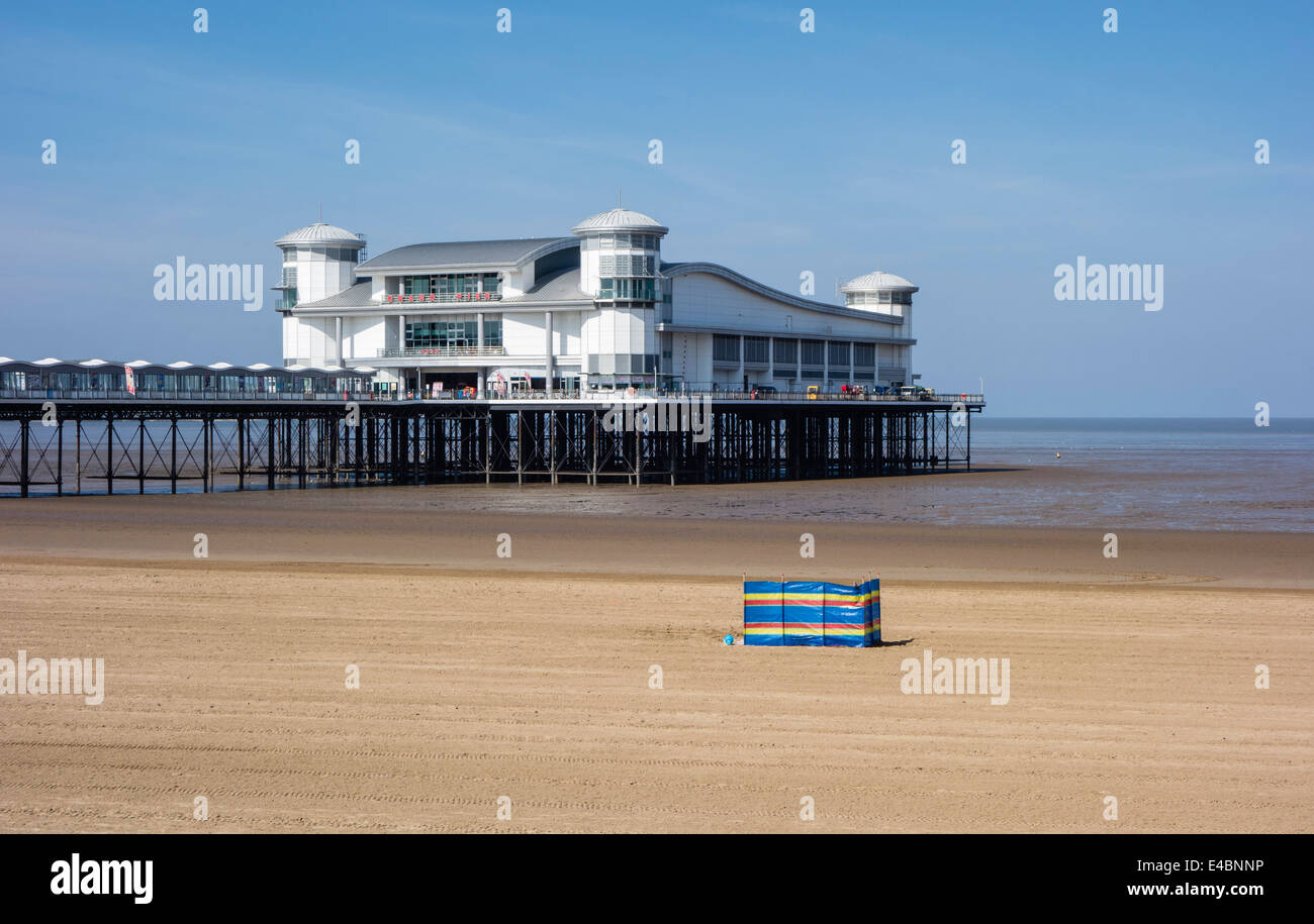 Windbreak on Beach at Weston-super-Mare, Somerset, England, UK Stock Photo