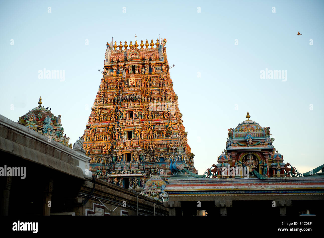 Hindu architecture hi-res stock photography and images - Alamy