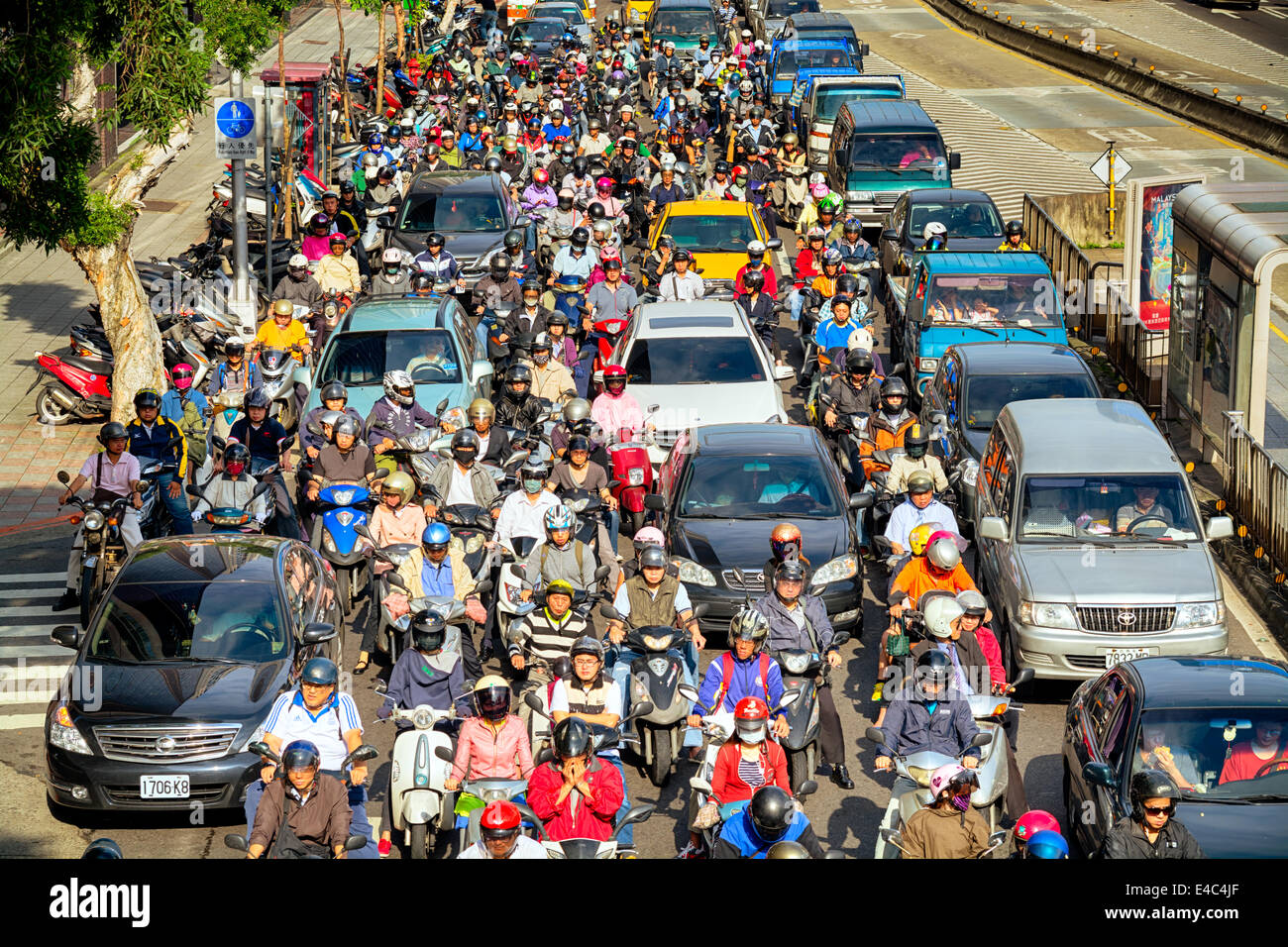 Morning rush hour in Taipei Stock Photo Alamy
