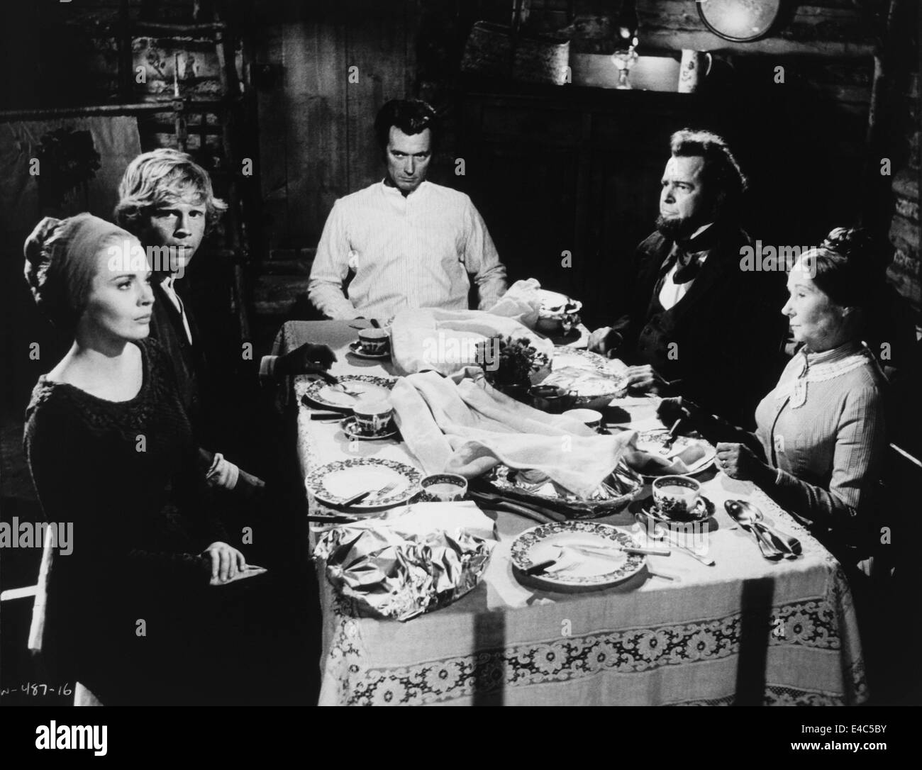 Jean Seberg (left), Clint Eastwood (center), on-set of the Film, 'Paint Your Wagon', 1969 Stock Photo