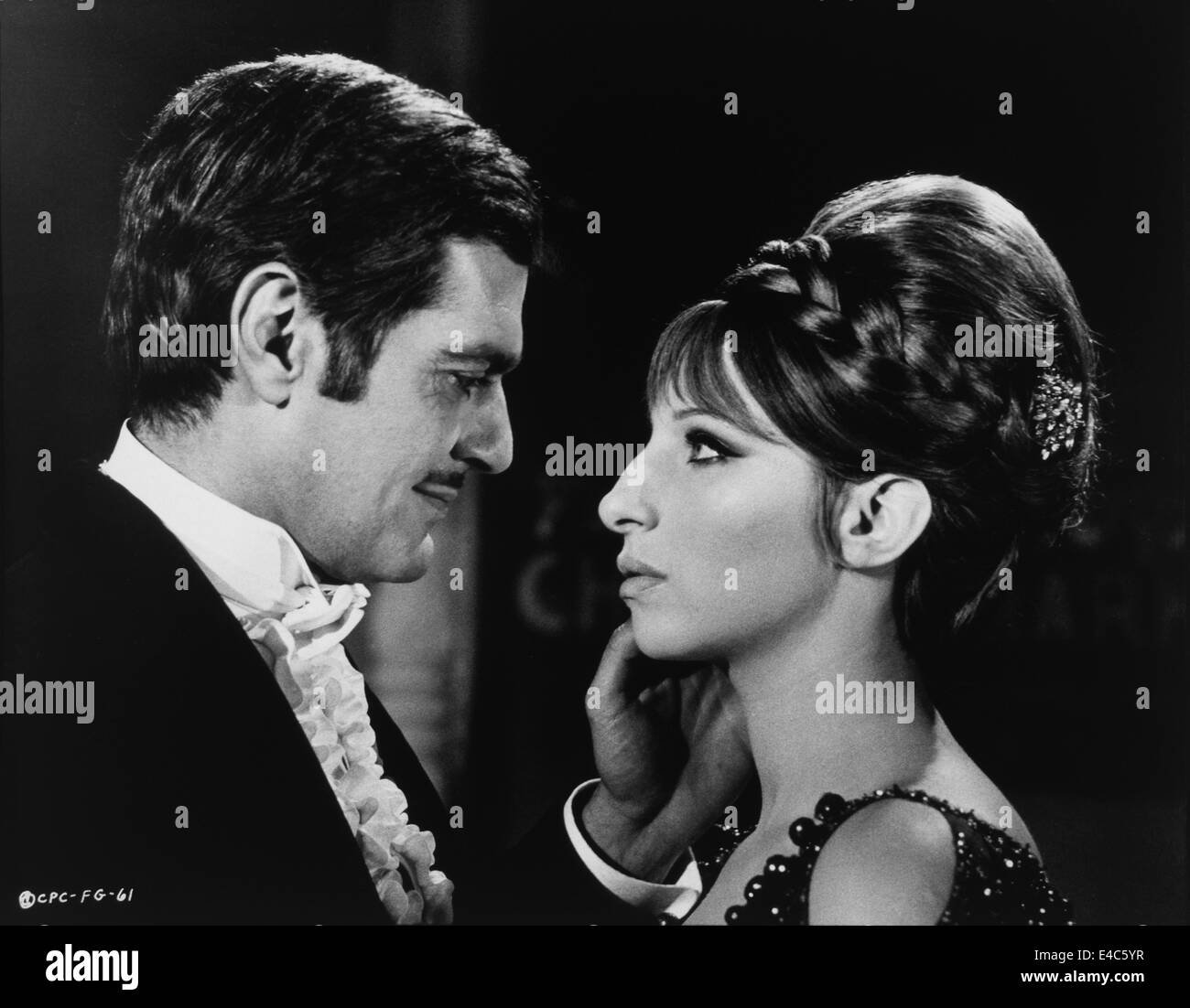 Omar Sharif, Barbra Streisand, on-set of the Film, 'Funny Girl', 1968 Stock Photo