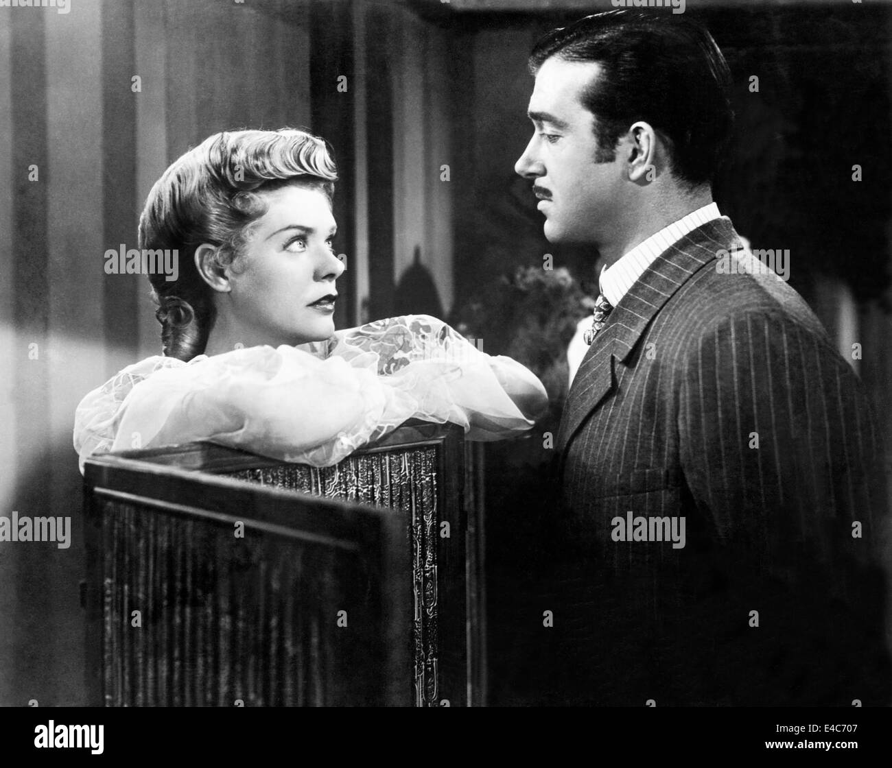 Alice Faye, John Payne, on-set of the Film, 'Hello, Frisco, Hello', 1943 Stock Photo