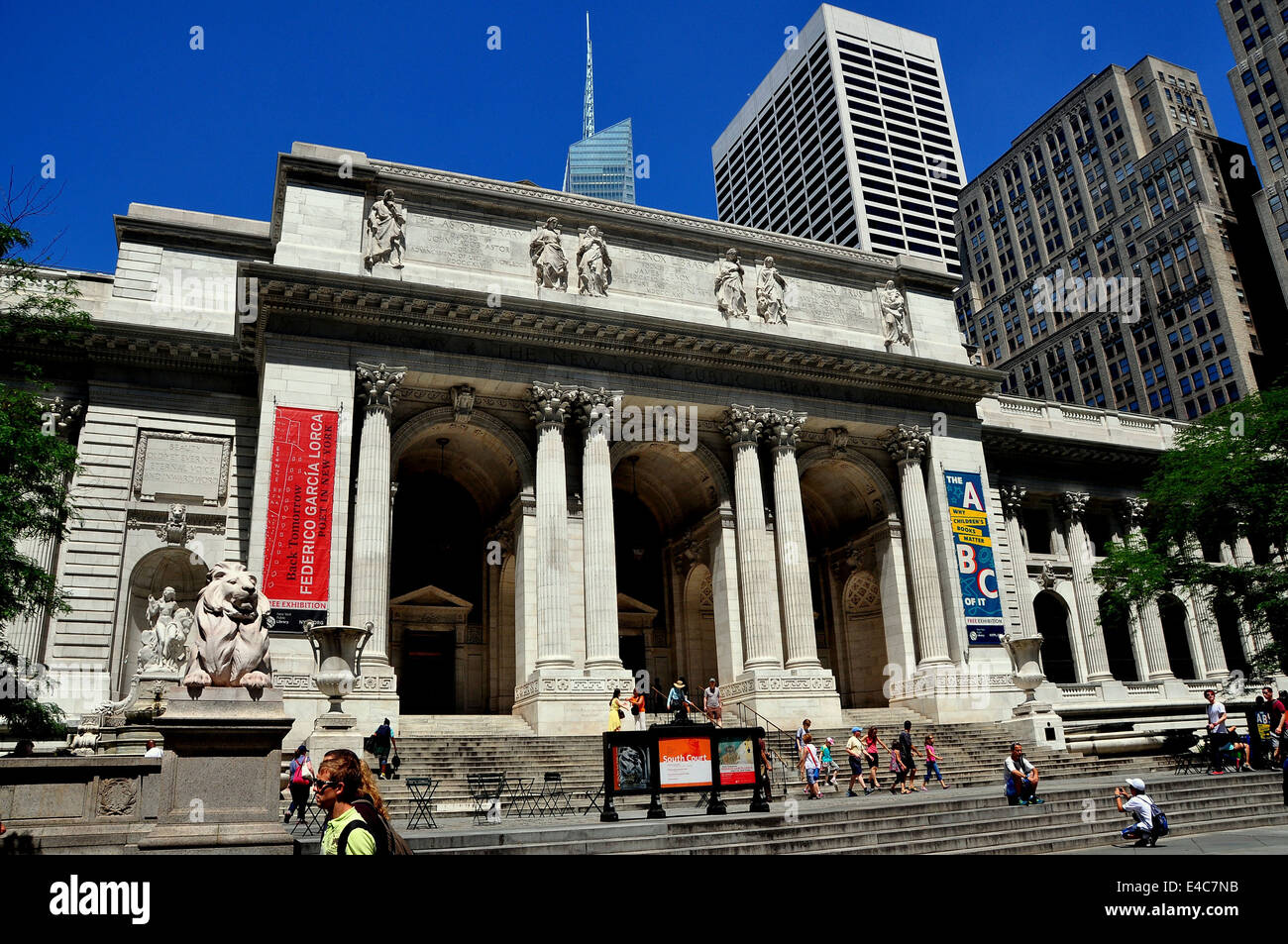 New york public library at 42nd street hires stock photography and