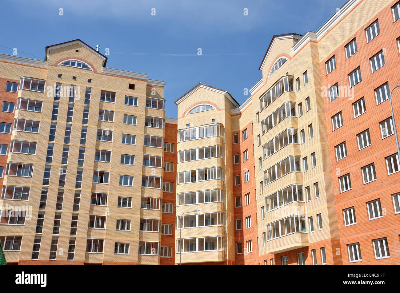 High rise modern build hi-res stock photography and images - Alamy